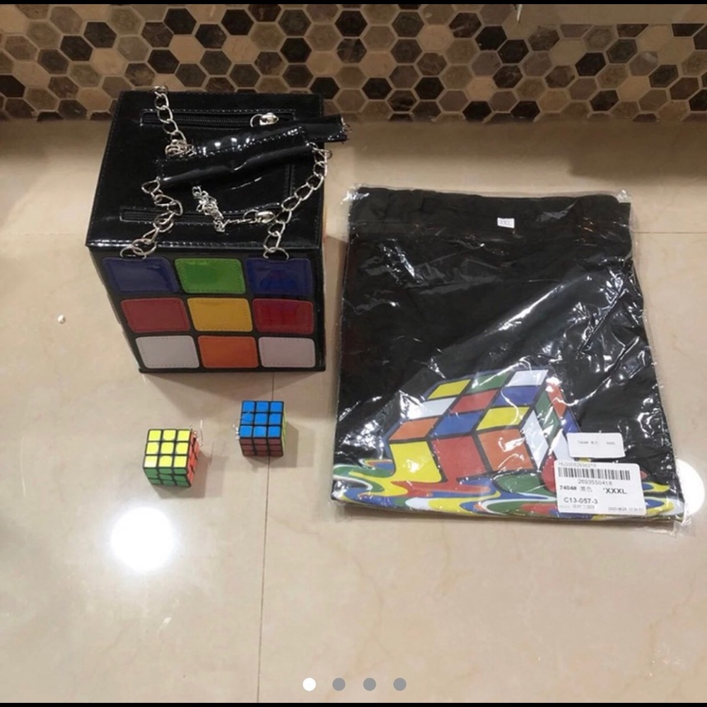 Rubik’s cube bundle: earrings, purse and tee